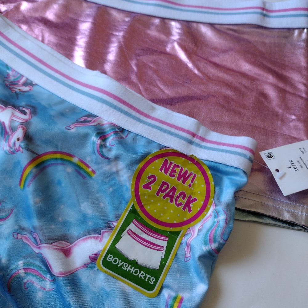 Bioworld NWT Girl Boy Shorts 2pr Underwear Unicorns Rainbows Sz 10/12